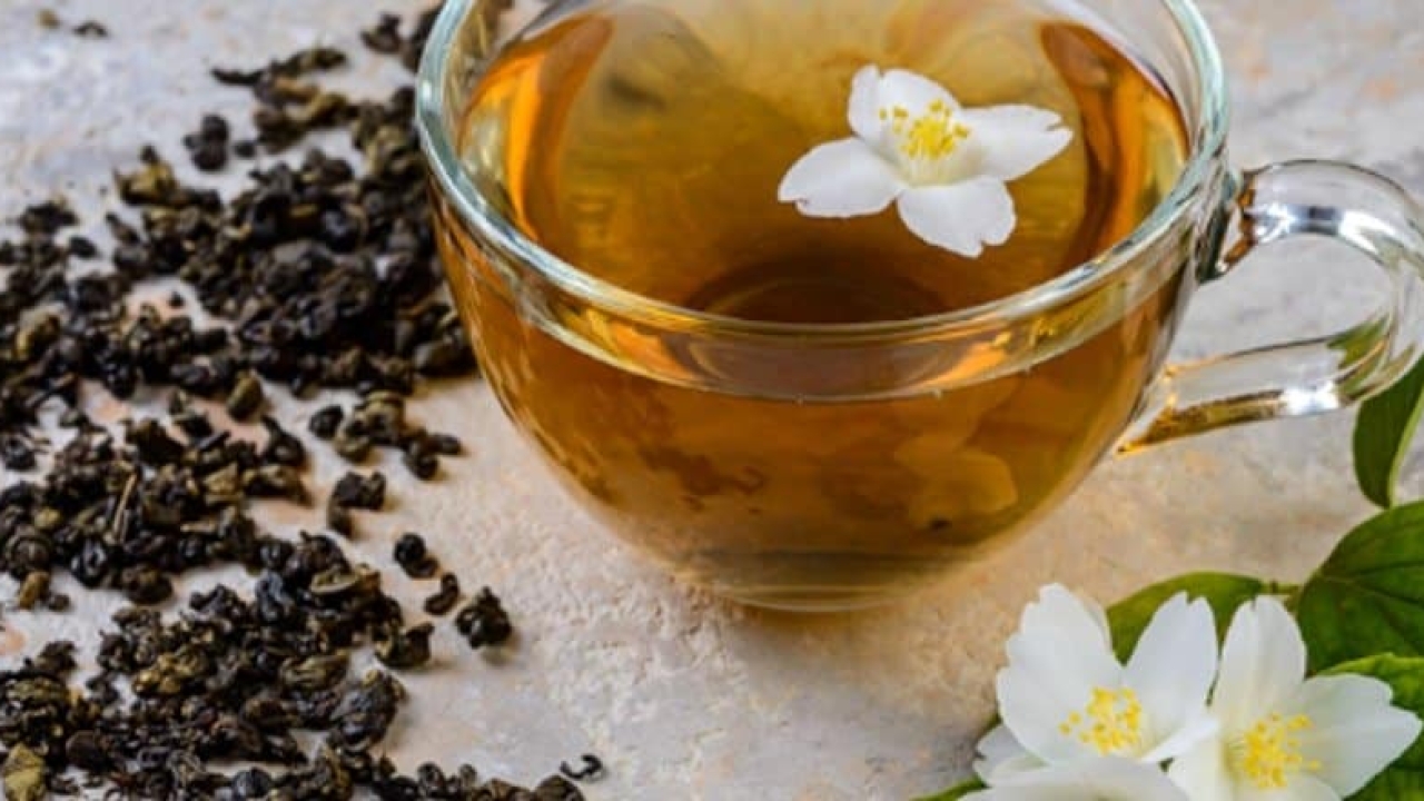 What Distinguishes Jasmine Green Tea in Terms of Its Health Benefits Compared to Other Teas?