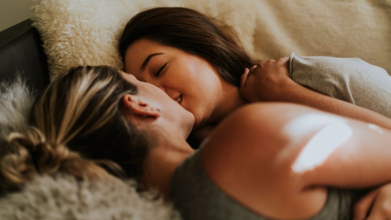 Lesbian hookup apps