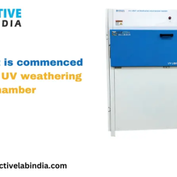 How a test is commenced by using a UV weathering test chamber?