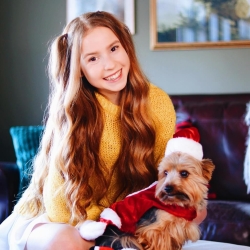 How old is Anna McNulty: The Social Media Star of Tomorrow