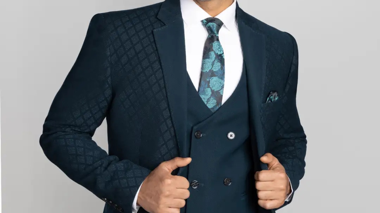 Elevate Your Wardrobe: Exploring Timeless Men's Suit Styles with PNRAO