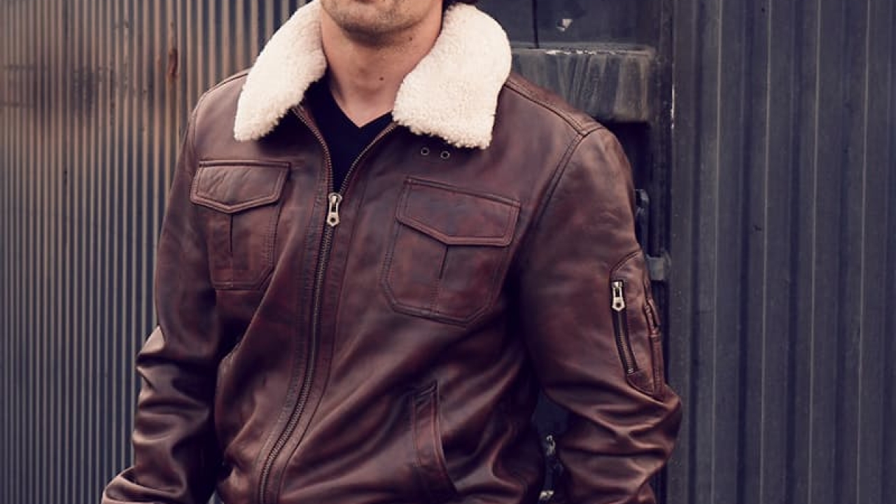 What to Pair With Your Aviator Leather Jacket This Winter 2022