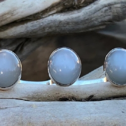 Wearing Moonstone Bracelets: How It Will Help You