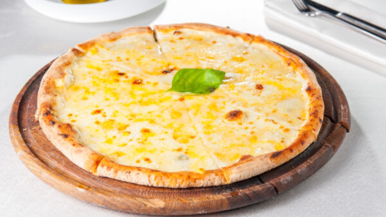 Savor the Flavor with Margherita Pizza Delivery: Bringing Italy's Finest to Your Doorstep